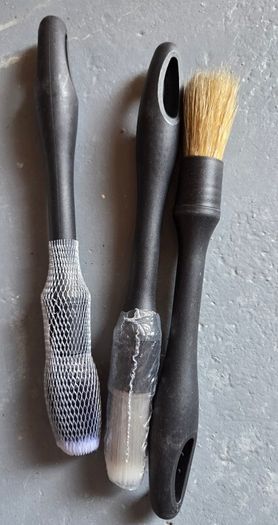 Detailing brush set.