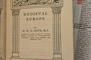 Medieval Europe By H.w.c.davis. M. A. 1915 Hardback In Good Condition.  See Photos For Same.