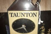 Vintage Taunton's Cider Clock