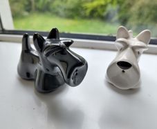 Vintage Scottie dog Salt and pepper shaker set