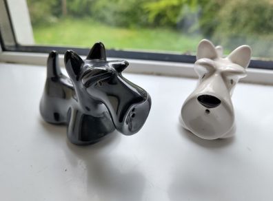 Vintage Scottie dog Salt and pepper shaker set