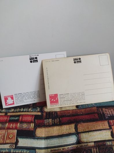 Old postcard album with 80 cards from 1914 to 1955,plus 10 miniature photos of New York,5 old John Hinde,postcards,3 old Iraqui postcards