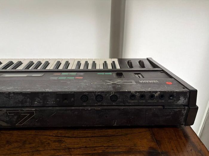 Yamaha DX7 Keyboard