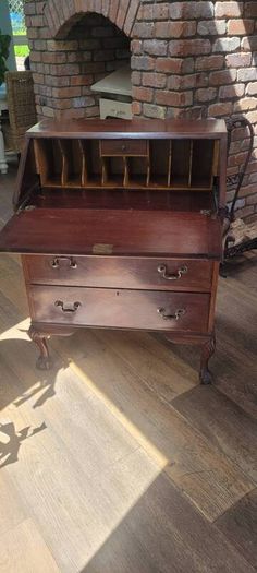 beautiful bureau