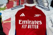 Real arsenal football jersey can ship if needed