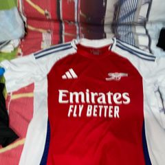 Real arsenal football jersey can ship if needed