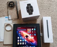 Honor magic V5 ivory white