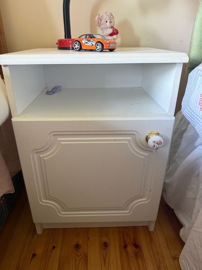 Standalone Wardrobe & 2 Bedside Lockers