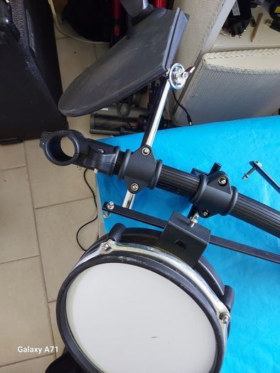 YAMAHA DD-65 Digital Percussion and Fame DD602 V2 Electronic Drum Kit and MS20 Music Stand plus all accessories