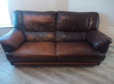 2  x.    3 seater leather couch