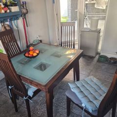 Calligaris "Bon Ton" Extendable Italian Glass Dining Table (+ 4 Chairs)