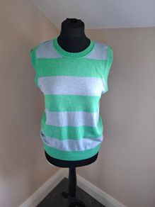 B Young Top