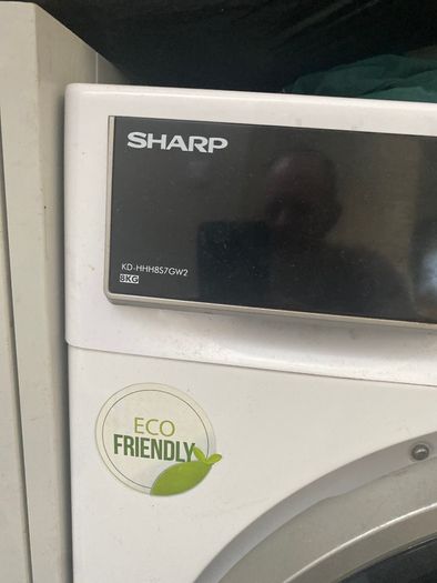 Heat pump tumble dryer