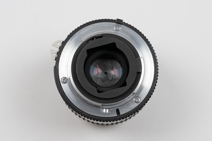 Nikon Ai-s Micro NIKKOR 55mm f/2.8 MF Macro Lens [near Mint]