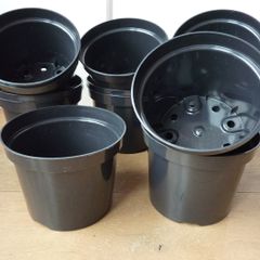 Flower pots