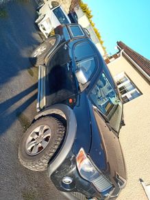 Mitsubishi l200 breaking