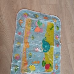 Baby water play mat