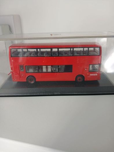 model bus