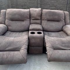 2 seater couch with console/drink holder