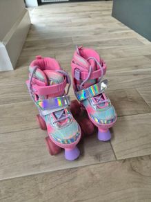 Kids adjustable roller skates