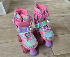 Kids adjustable roller skates