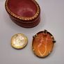 Very 9ct gold cameo pendant brooch Image 2
