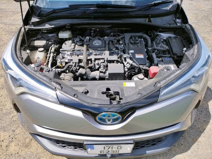 2017 Toyota C-hr 1.8 Hybrid Sol  Top Spec