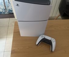 Playstation 5 console and controller