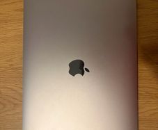MacBook Air (2020)