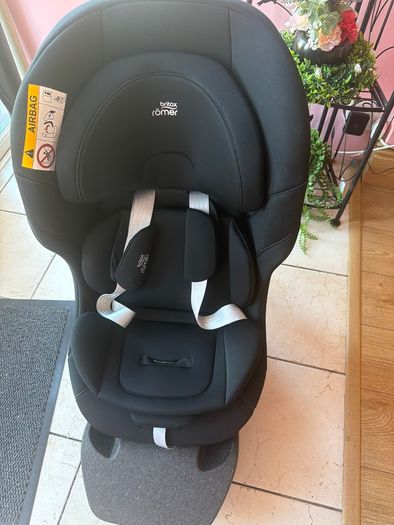 Extended rear facing Car seat