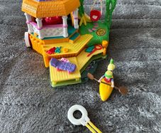 1998 Vintage collection Polly Pocket Gazebo/Fishing Hut Canoe, Bluebird