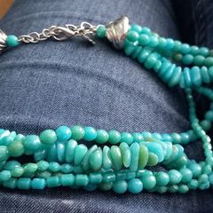 Twisted turquoise beaded necklace