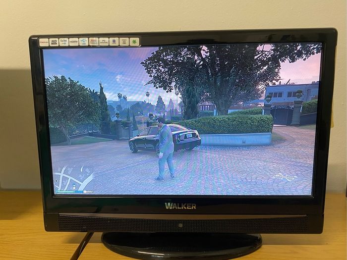 Monitor 16 p HDMI