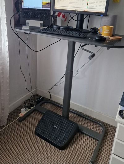 IKEA SEGRARE adjustable height desk