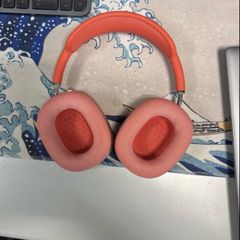 AirPods Max lightning