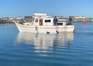 Motor Boat For Sale
