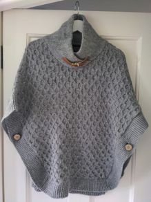 Ladies poncho jumper