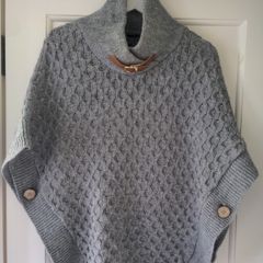 Ladies poncho jumper