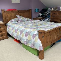 Bedroom set