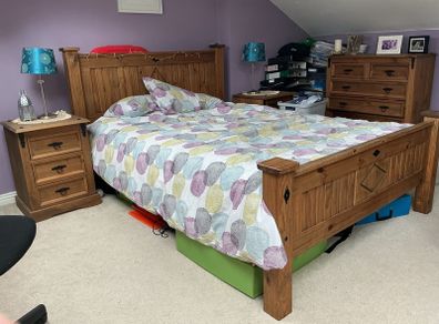 Bedroom set