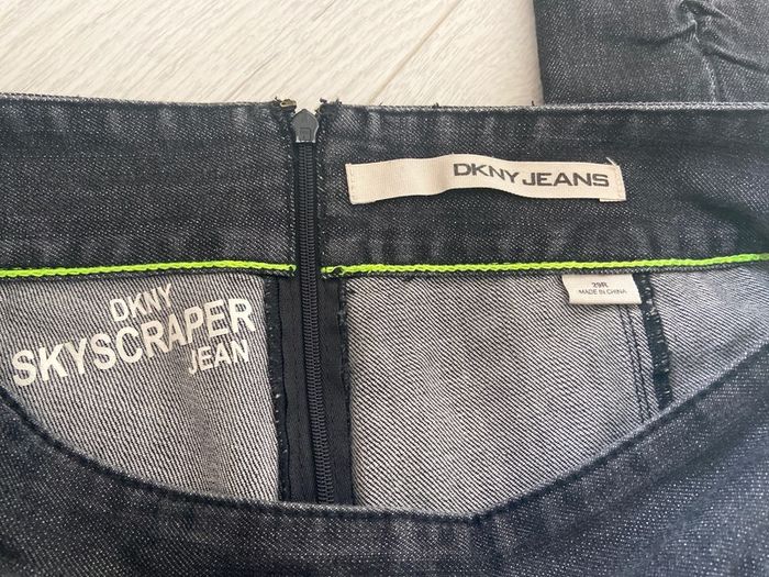 DKNY Skyscraper Black Denim Jeans Size 29R (10)