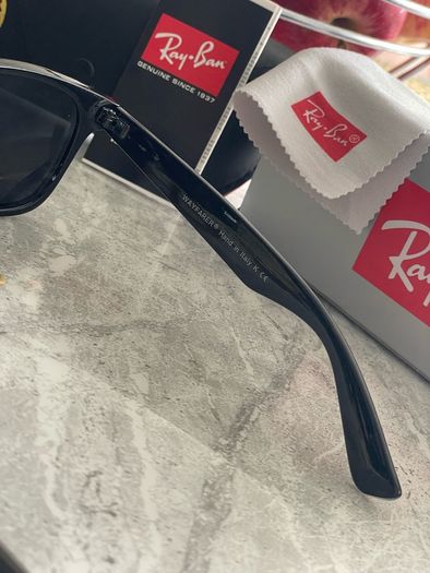 Raybans sunglasses