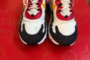 Nike Air 270 React