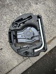 Audi space saver spare wheel kit