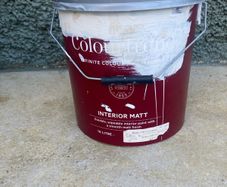 5 litres Colourtrend "Soda Bread" 15 euros