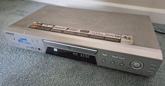 Sony Cd/dvd Player Dvp-ns300