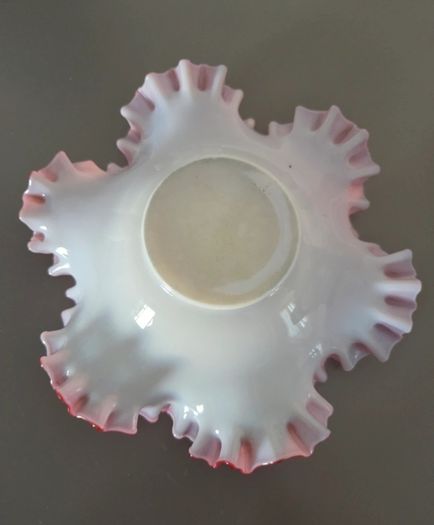 Glass Bowl Pink White