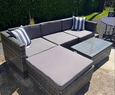 Garden furniture set