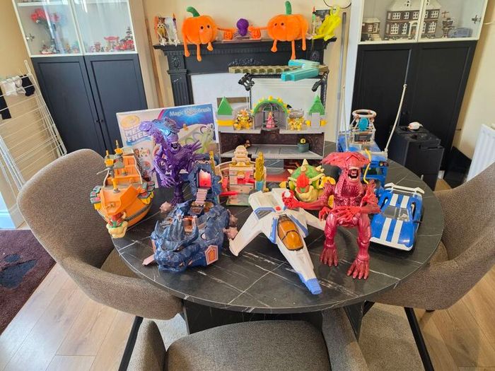 toys