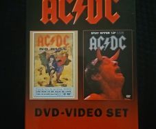 AC / DC - No Dull / Stiff Upper Lip Live. 2 DVD.